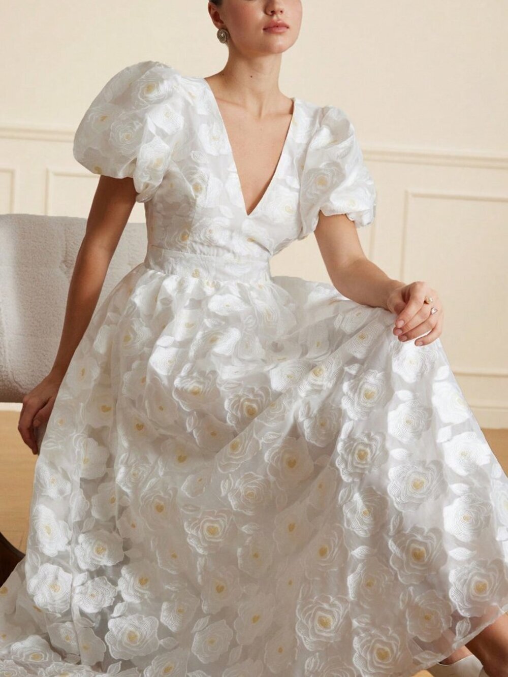 Elegant White Women's Deep V-Neck Jacquard Puff Sleeve midi Dress